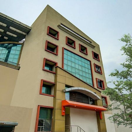 Itsy Hotels Oasis Inn Jalandhar Exterior photo