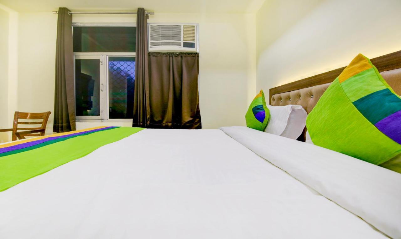 Itsy Hotels Oasis Inn Jalandhar Exterior photo