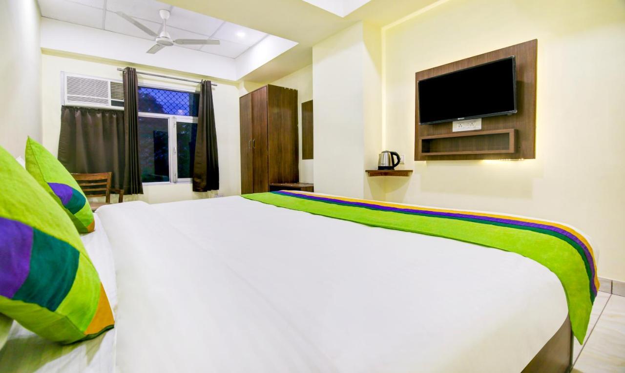 Itsy Hotels Oasis Inn Jalandhar Exterior photo