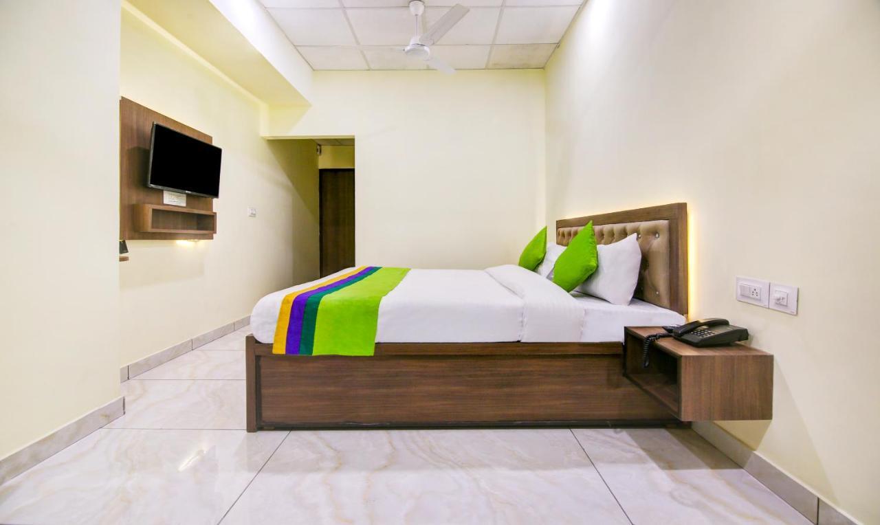 Itsy Hotels Oasis Inn Jalandhar Exterior photo